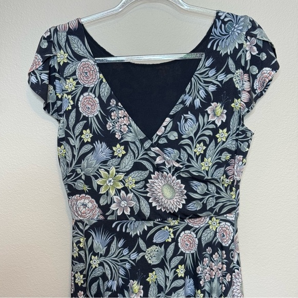 NWT LOFT Navy Floral Mini Dress MP - Picture 5 of 15